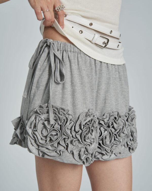 雲莉玫 重工立體花花短裙