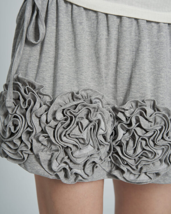 雲莉玫 重工立體花花短裙